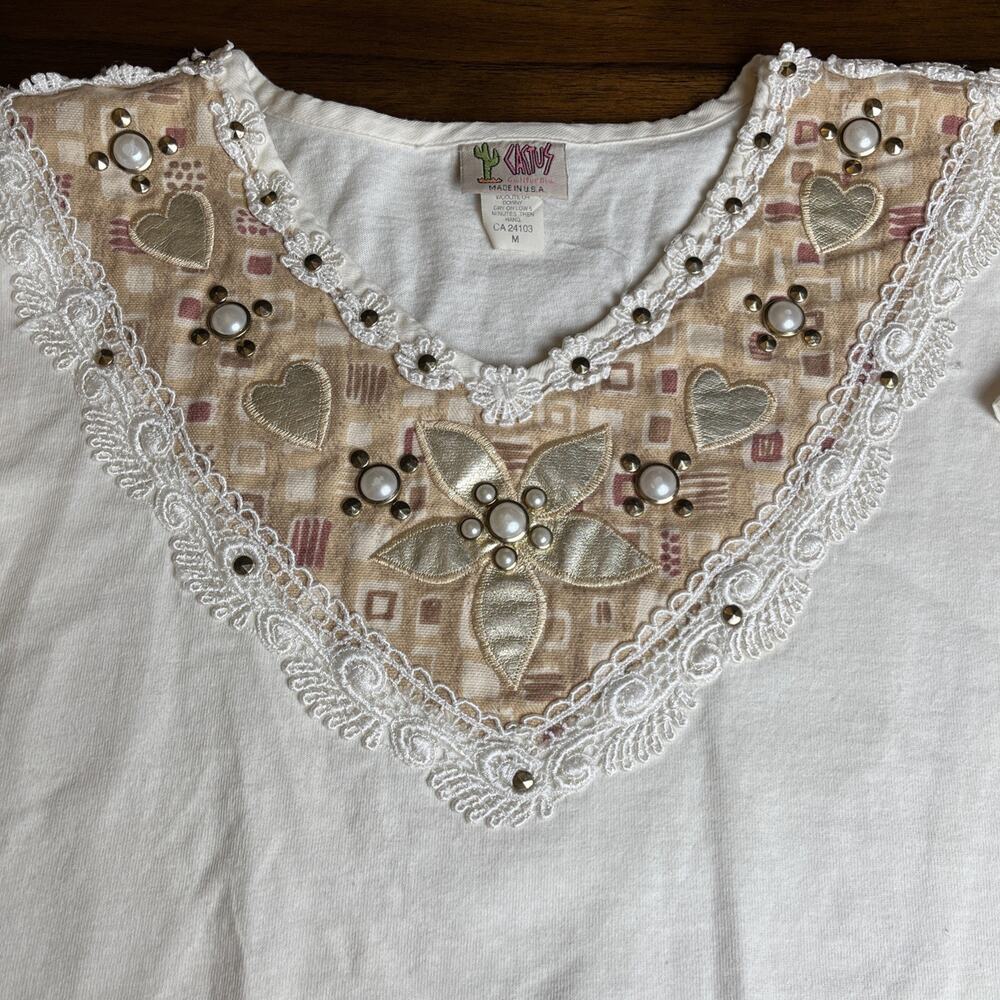 Vint. Cactus Cali. Sz M Cream Embroidered Beaded Floral Tee Shirt Granny Cottage